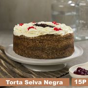 Torta Bizcocho Chocolate, Crema Chantilly y Mermelada Guinda