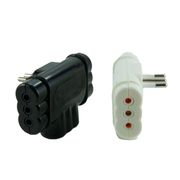 Adaptador Triple Rema Plano ABS 10A